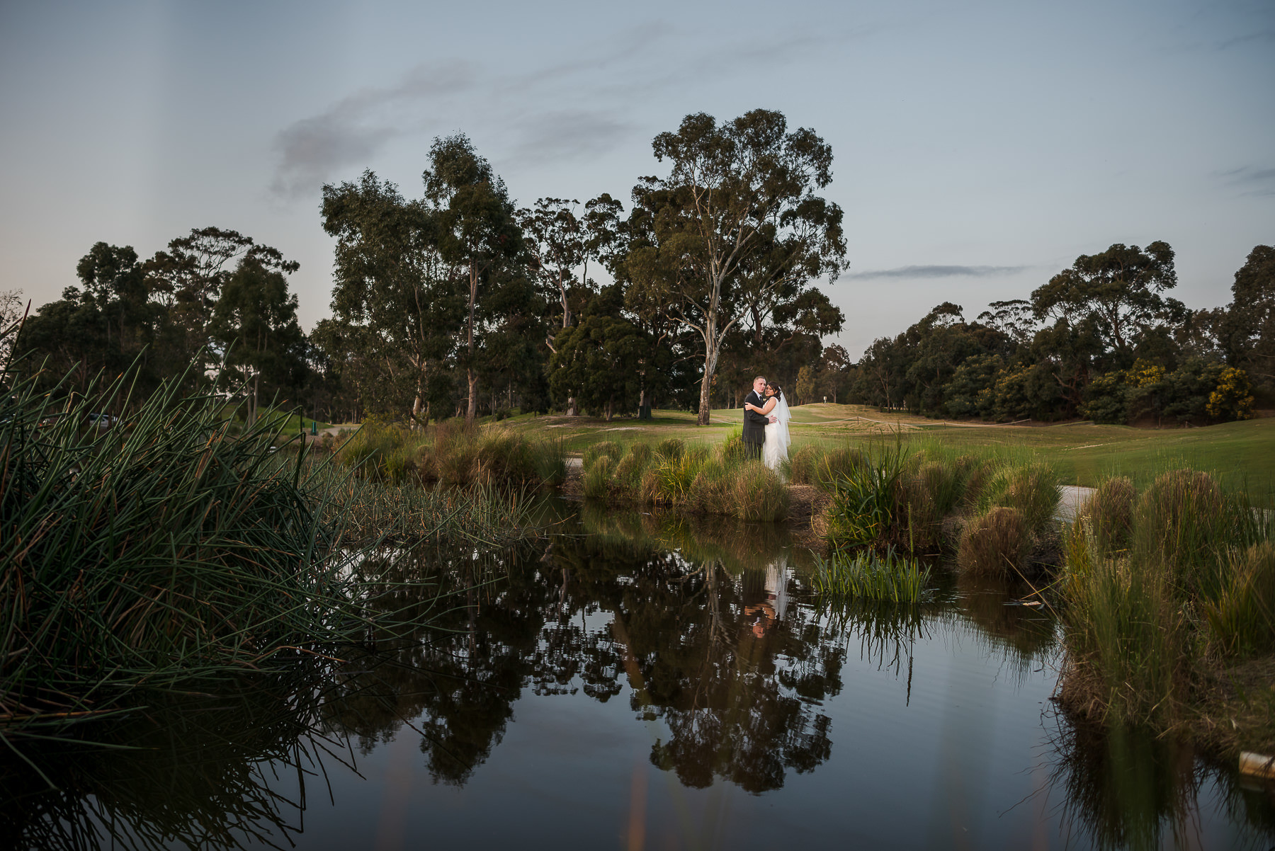 Wedding at Southern Golf Club lake