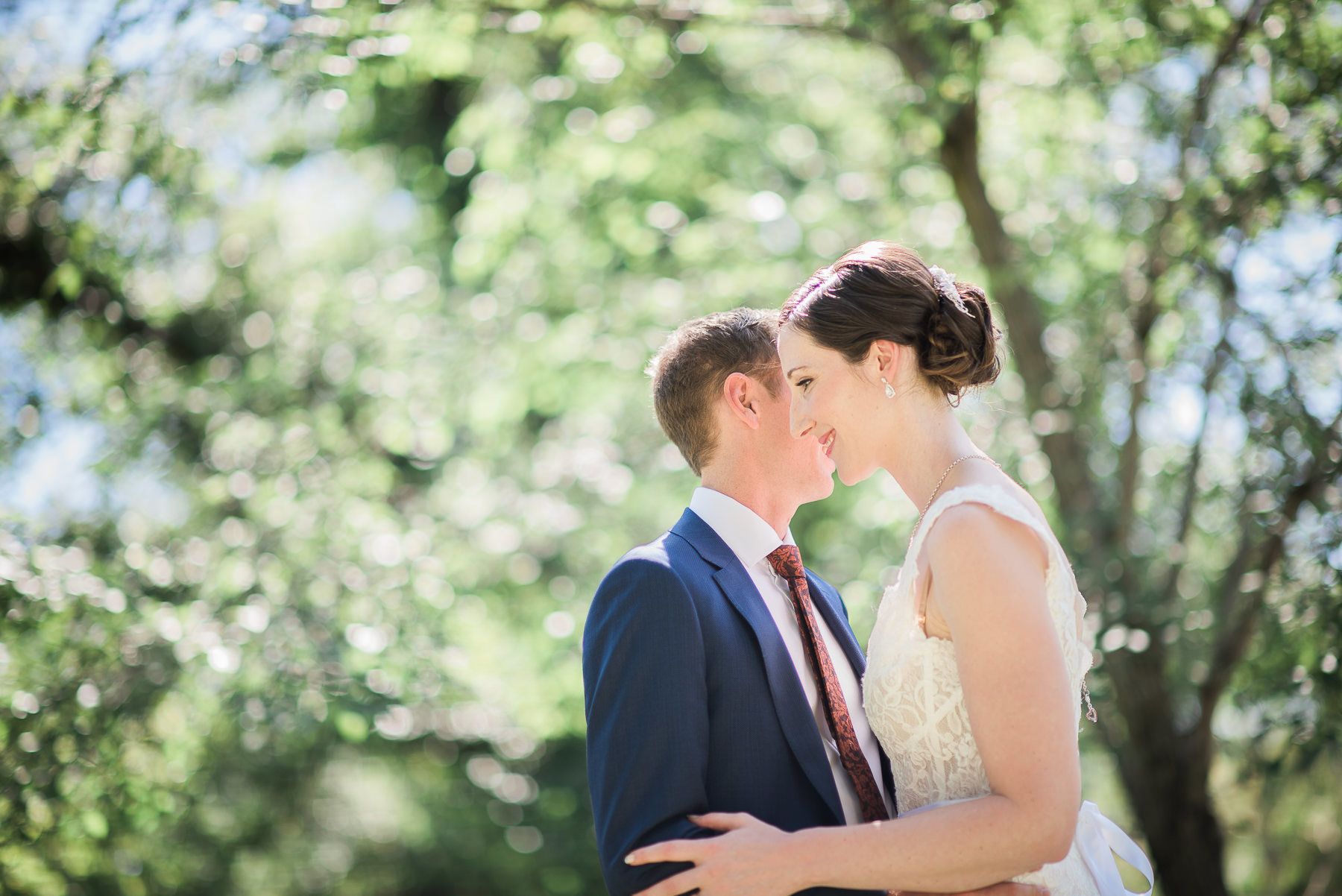 Wedding day at Gardens House romance