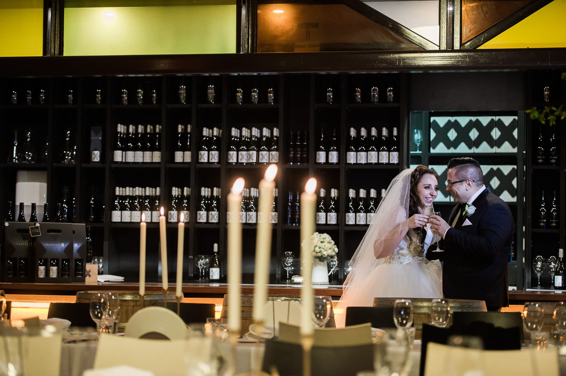 wedding-couple-at-shadowfax-winery-