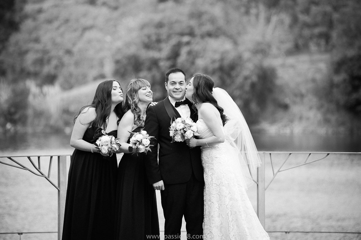 Wedding at Southern Golf Club kiss